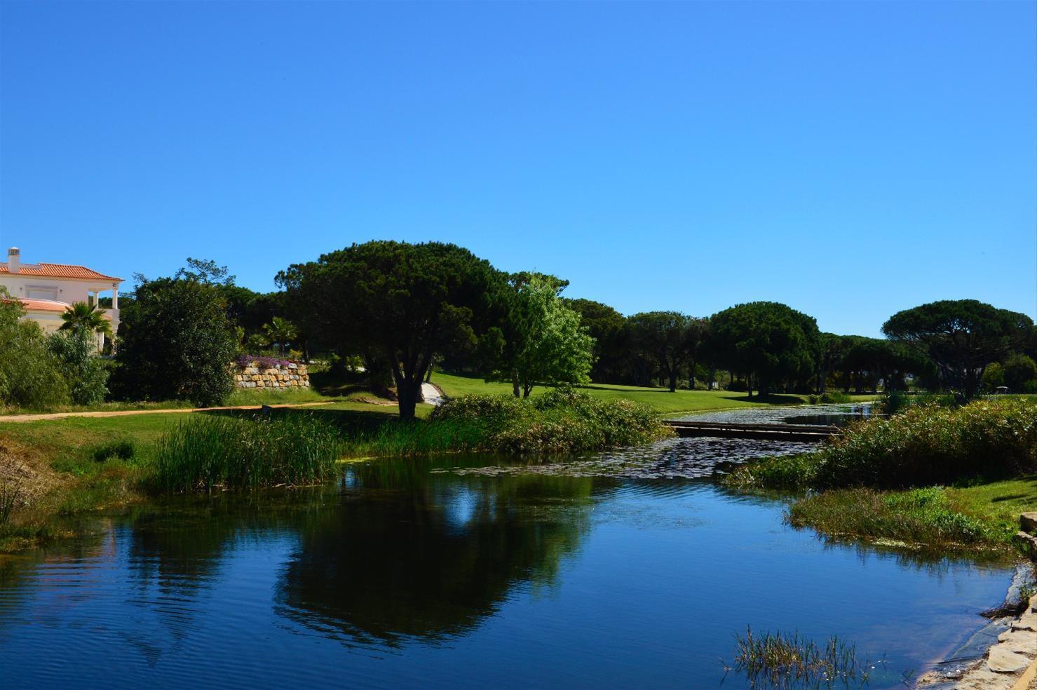 فندق بيستانا فيلا سول غولف آند ريزورت فيلامورا المظهر الخارجي الصورة The river at the town of Quinta do Lago