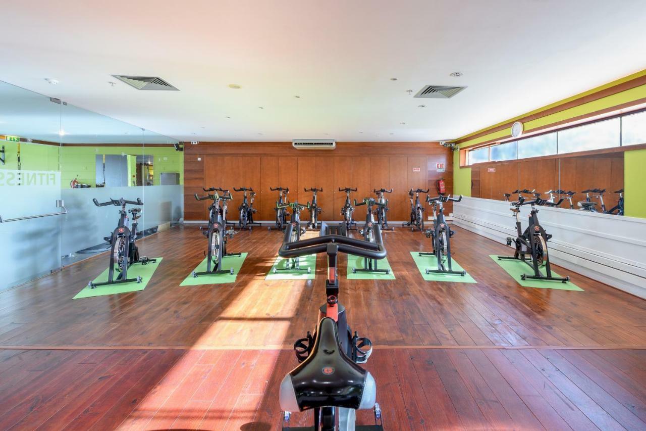 فندق بيستانا فيلا سول غولف آند ريزورت فيلامورا المظهر الخارجي الصورة A spinning class at a hotel