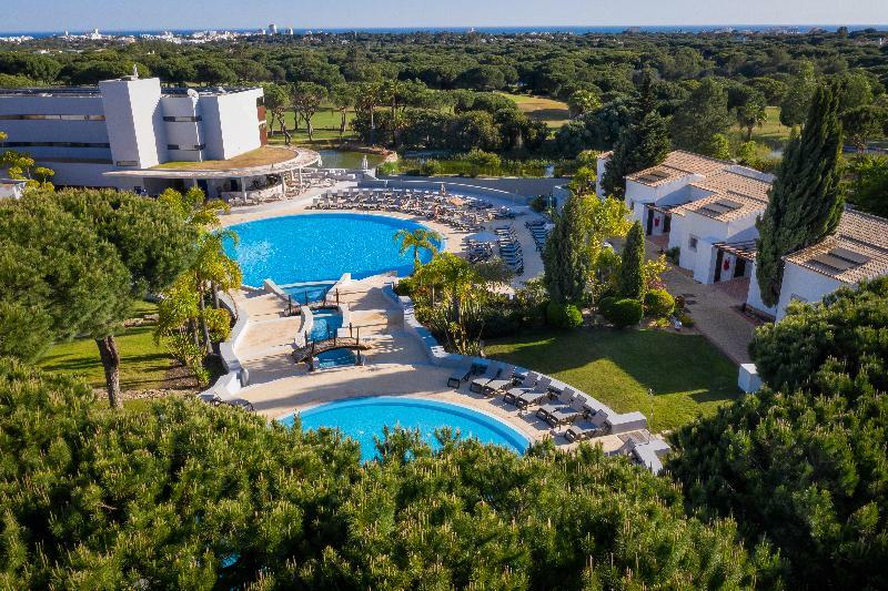 فندق بيستانا فيلا سول غولف آند ريزورت فيلامورا المظهر الخارجي الصورة Aerial view of the resort