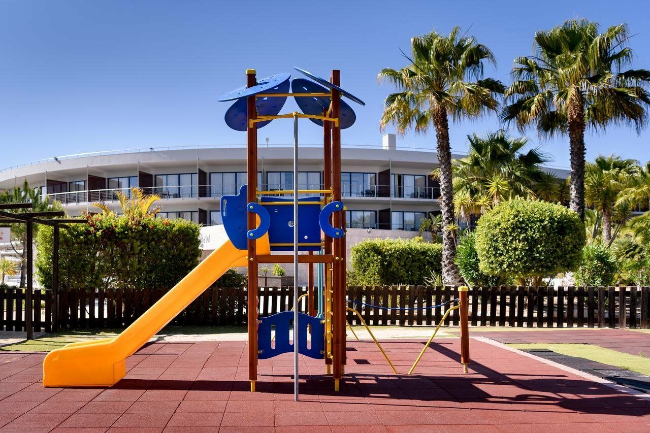 فندق بيستانا فيلا سول غولف آند ريزورت فيلامورا المظهر الخارجي الصورة Playground in Spain